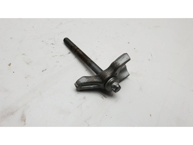 Vstřikovač 7797877   BMW 1 E82 E88  pro naftový motor 2.0 N47d20 