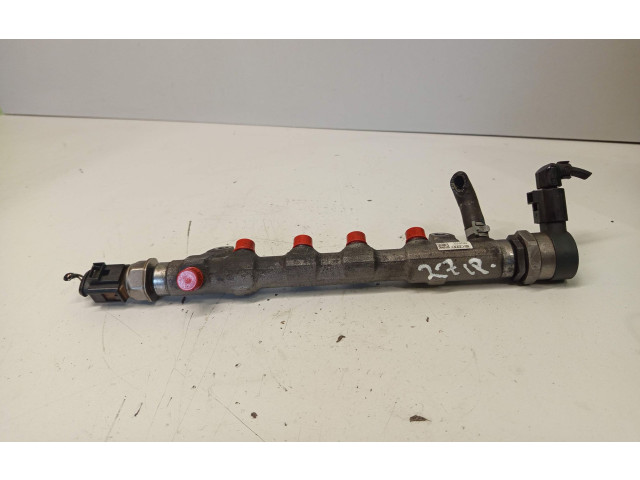 Vstřikovací lišta 03L089N, 057130764AB   Volkswagen PASSAT B7    CFFB 