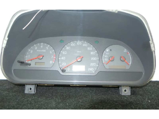 Přístrojová deska  Volvo S40, V40 1997   