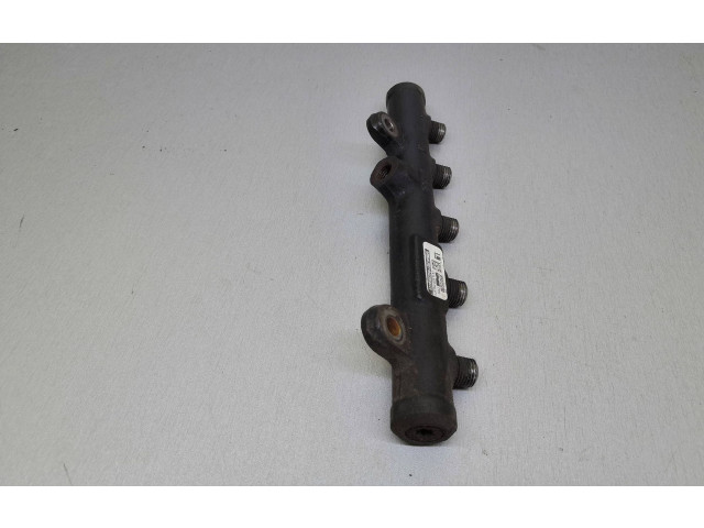 Vstřikovací lišta 9654726280, 110423858226   Volvo S40     