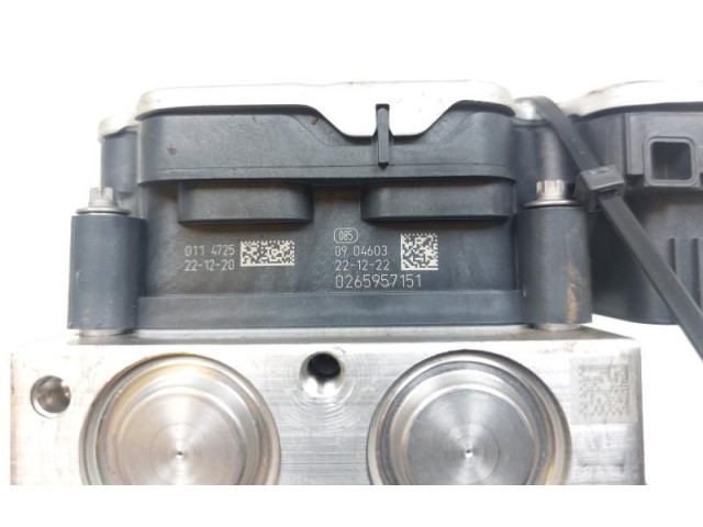 Блок АБС 0265957151, 0265957151   Toyota  Yaris Cross  2020 -  года