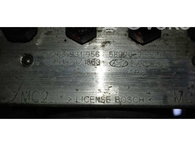 Jednotka ABS 589202L300, 265231956   Hyundai i30 2011