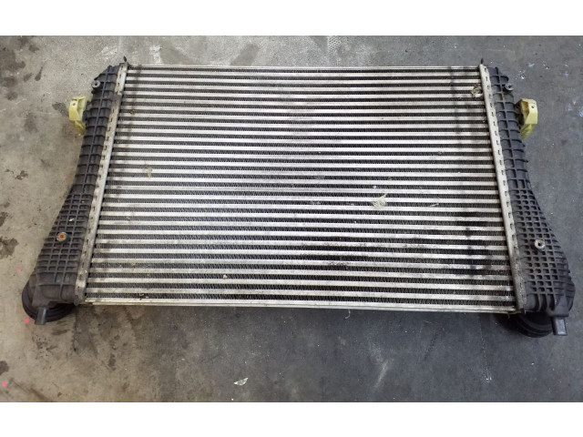 Интеркулер  3C0145805P   Volkswagen Tiguan 