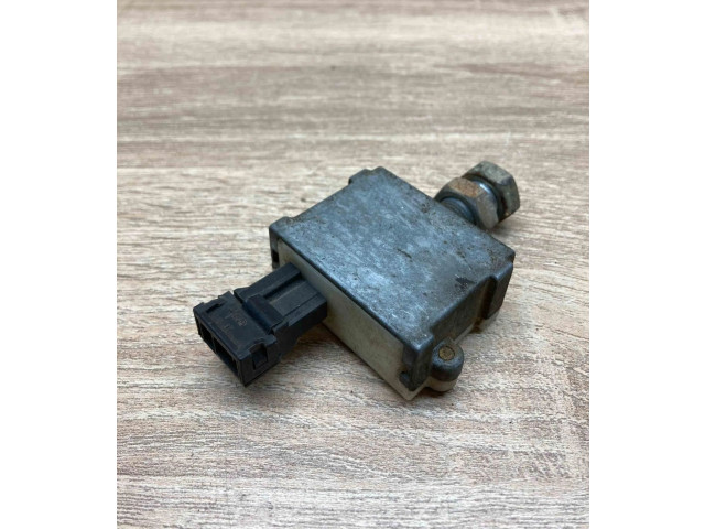 Řídící jednotka 83251AA0   Nissan Almera 1995
