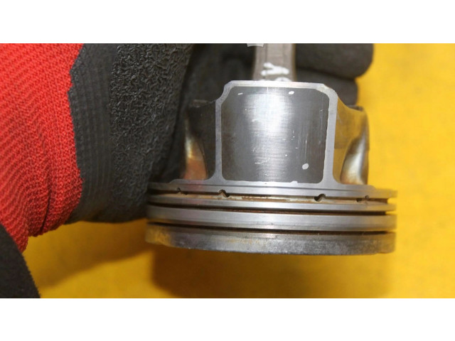  Поршень с шатуном  082272  Audi A3 S3 8V  