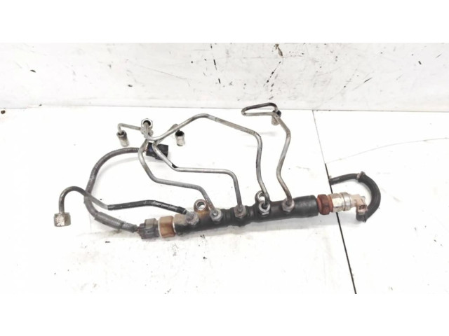 Vstřikovací lišta 4j7d0390   Toyota Corolla E120 E130  pro naftový motor 2.0  