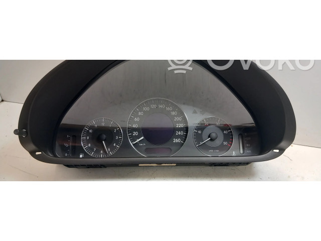 Přístrojová deska  Mercedes-Benz CLK A209 C209 2004 A2095404211, A2095404211  