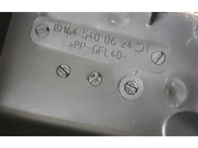   Pojistková skříňka 1645400624   Mercedes-Benz ML W164 2008