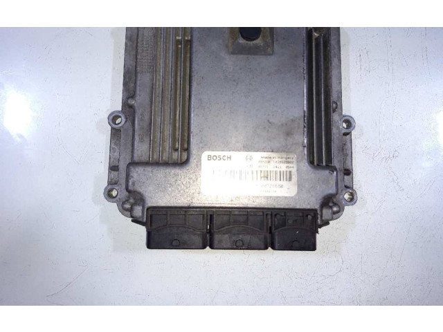 Блок управления двигателем ECU  8200726880, 0281014646   Renault Laguna I 