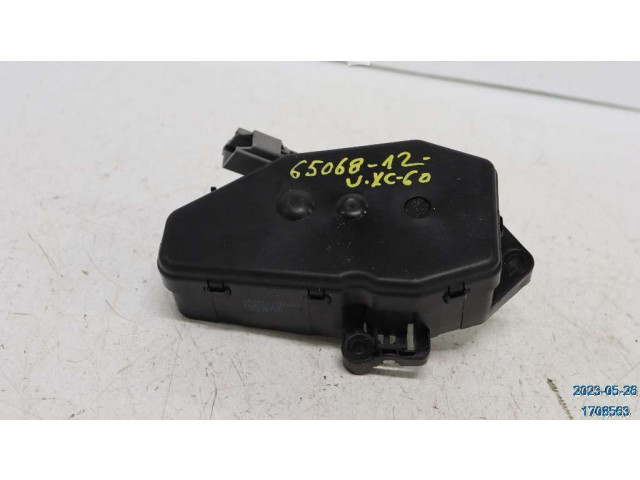 Замок багажника 31440645    Volvo XC60 2009 - 2013 года