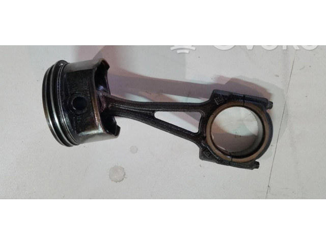 Píst    Opel Corsa C     