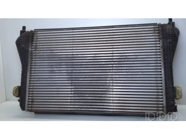 Интеркулер  3C0145805AN   Volkswagen PASSAT CC 2.0