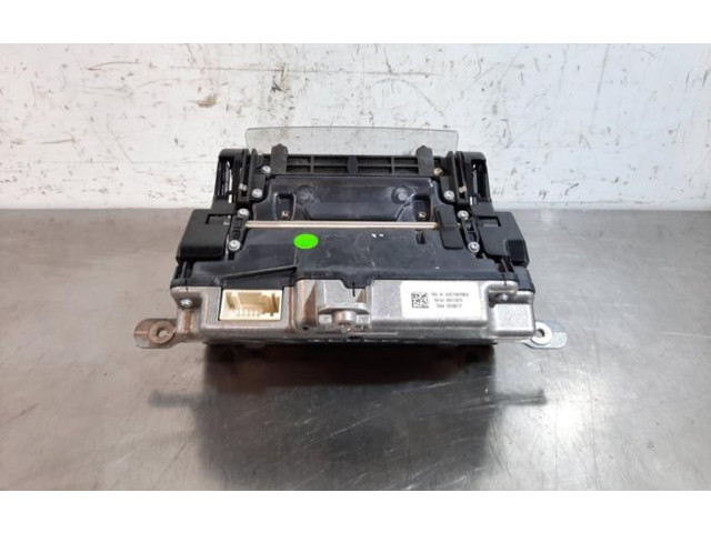 Дисплей    5NA919608B   Volkswagen Tiguan