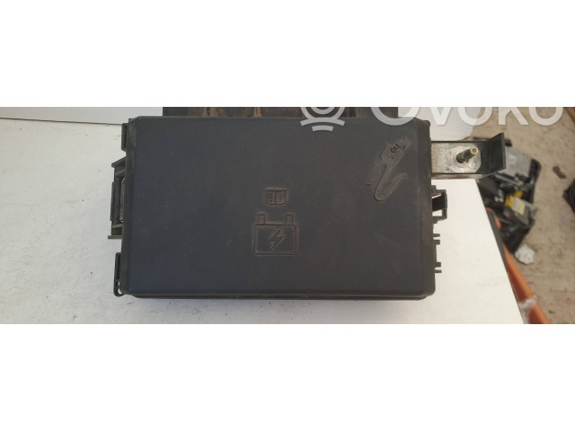 Блок предохранителей P04692233AC, 16238AC   Chrysler 300 - 300C    