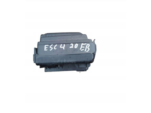 Блок предохранителей LX6T14D068NAB   Ford Escape IV    