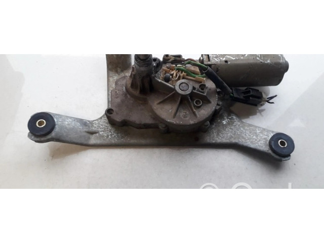 Моторчик заднего дворника 0390201528    Mitsubishi Carisma
