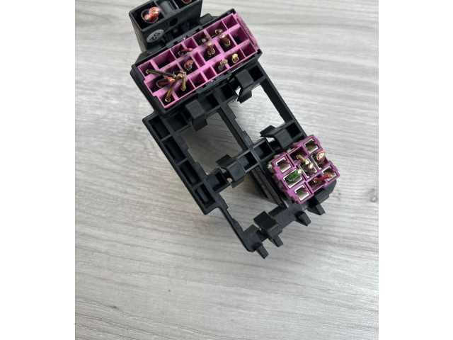 Блок предохранителей  4A0937503C, 441959257B   Audi A6 S6 C4 4A    