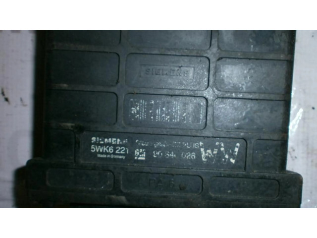 Řídící jednotka 5WK46221   Opel Kadett E 1990