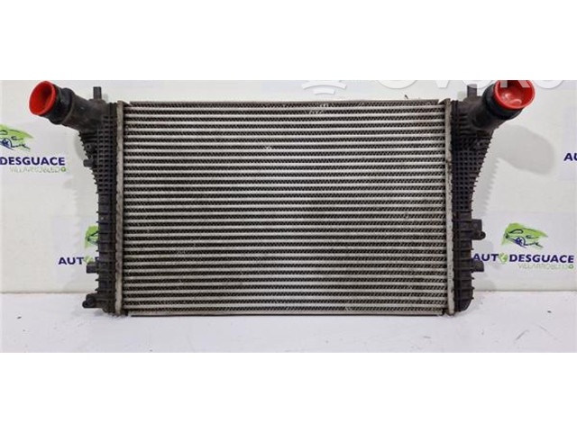 Интеркулер  3C0145805AM   Volkswagen Tiguan 