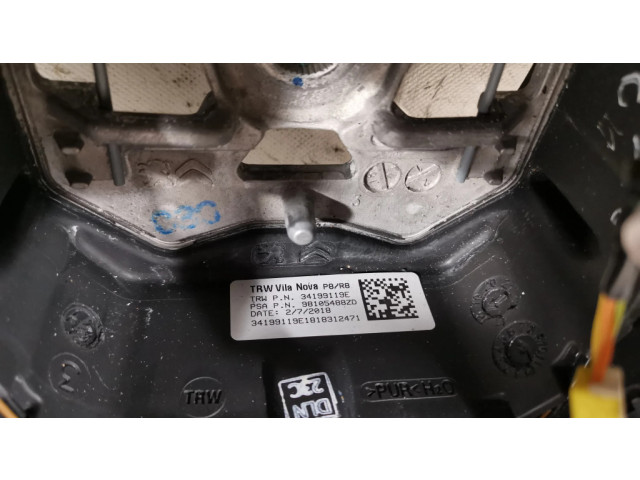 Volant Peugeot 5008 2018 34199119E, 98105488  