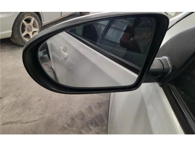 Zpětné zrcátko  Nissan Qashqai 2007    