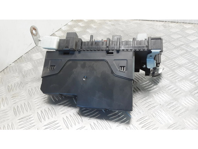 Блок предохранителей 2129009822, 2129017206   Mercedes-Benz E W212    