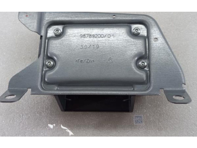 Блок подушек безопасности 3891080SC0, 50190119   Suzuki Swift