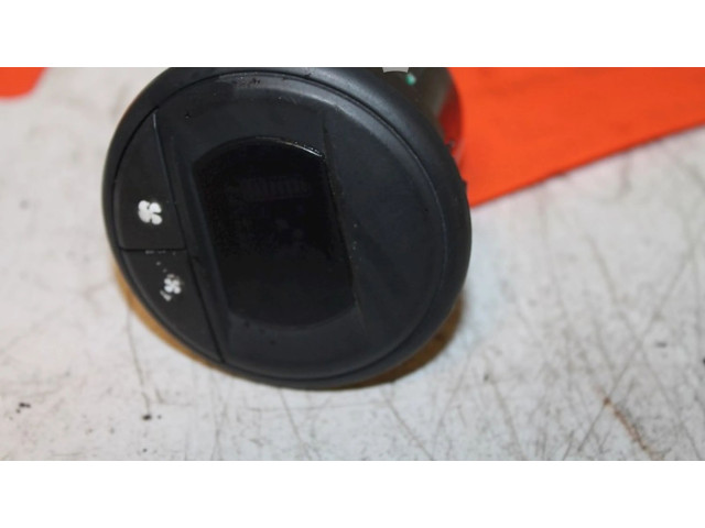 Блок управления климат-контролем 8200028450A, 8200028450A   Renault Espace IV