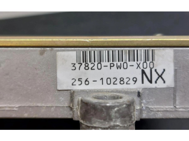 Блок управления двигателя 37820-PW0-X00, 256-102829   Honda CRX