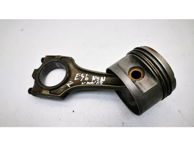 Píst    BMW 3 E36  pro benzínový motor 2.5 M52B25 