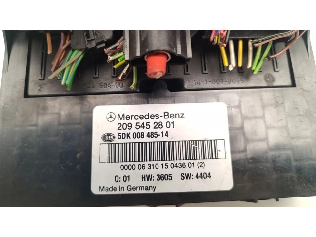 Блок предохранителей 2095452801, 5DK008485   Mercedes-Benz CLK A209 C209    