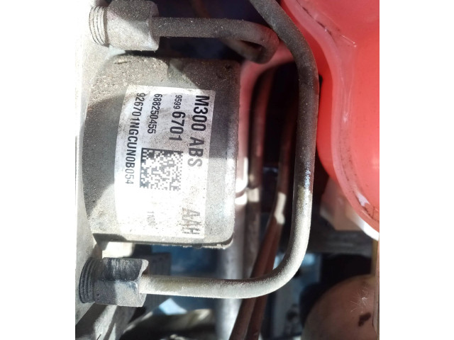 Jednotka ABS 688250455   Chevrolet Spark 2011