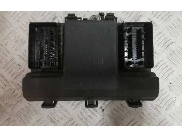   Pojistková skříňka FG9T14A067ZA, 17540855   Ford Mondeo MK  2016