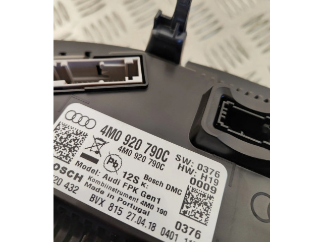 Přístrojová deska  Audi Q7 4M 2018 4M0920790C  