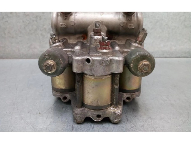 Jednotka ABS 4451033010, 4451033010   Toyota Camry 
