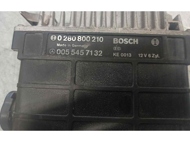 Řídící jednotka 0055457132, 0280800210   Mercedes-Benz E W124 1991