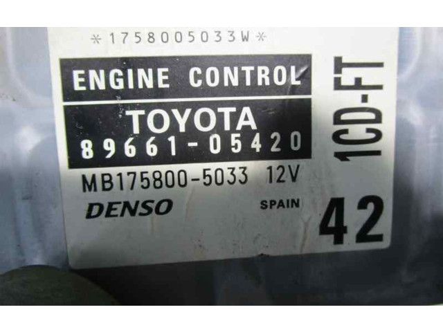 Řídící jednotka 8966105420   Toyota Avensis T220 2002