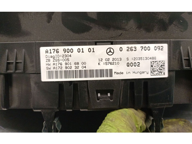 Přístrojová deska  Mercedes-Benz A W176 2013 A1769000101, A1769000101  