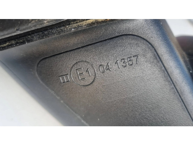 Zpětné zrcátko  BMW 2 F46 2018  E1041357  