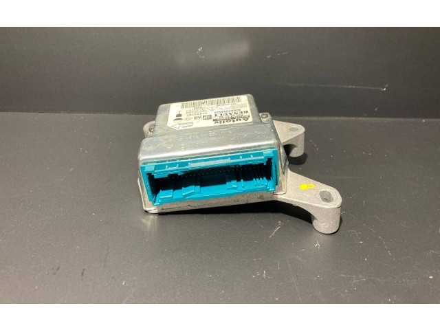Блок управления двигателя 8200435342A, 93854787   Nissan Primastar