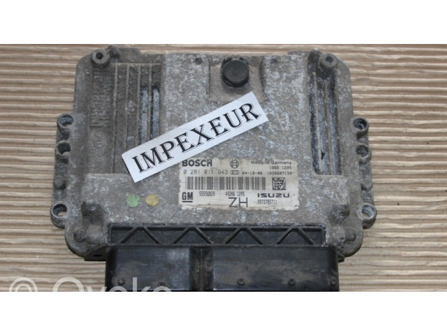Řídící jednotka 55556829, 0281011943   Opel Astra H 2004