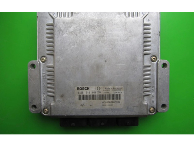 Řídící jednotka 8200126492, 0281010440   Volvo S40, V40 2001
