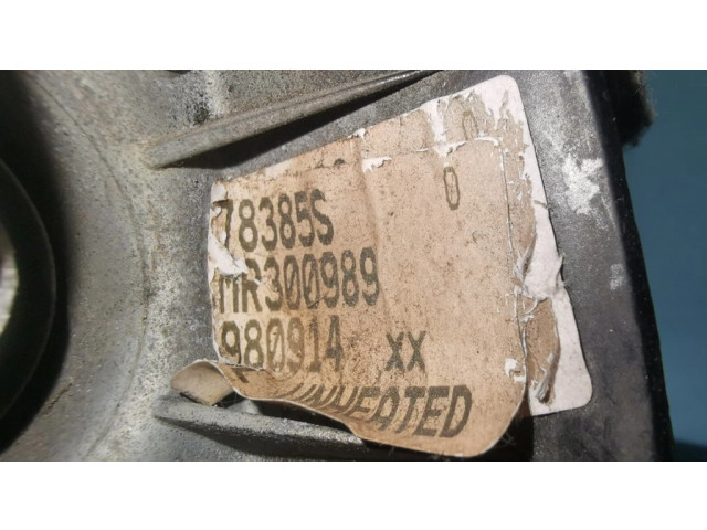 Зеркало (механическое)    левое   Mitsubishi Carisma  1996-1999 года   