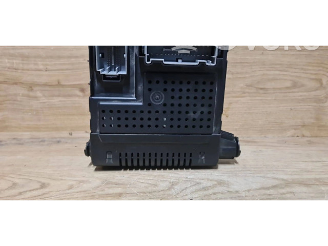   Pojistková skříňka 30728356, 12216069   Volvo S60 2005