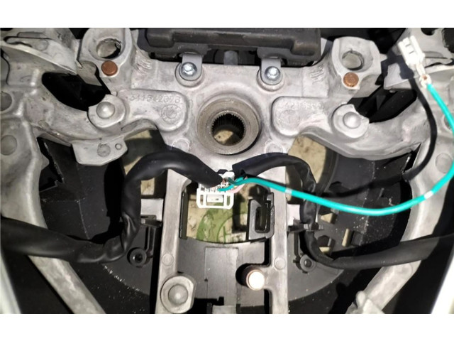Руль Nissan Pulsar   -  года 0110001      