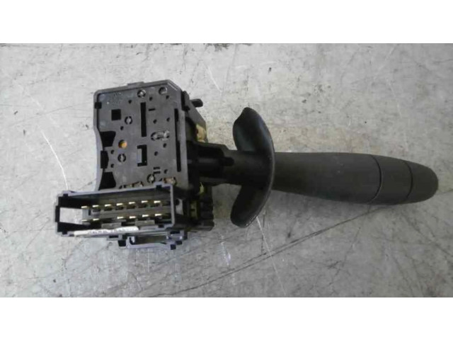 Ручка стеклоочистителей 8200070265, 344810014   Renault Trafic I
