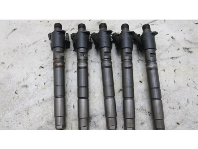 Vstřikovač 31272767   Volvo XC60  pro naftový motor 2.4  
