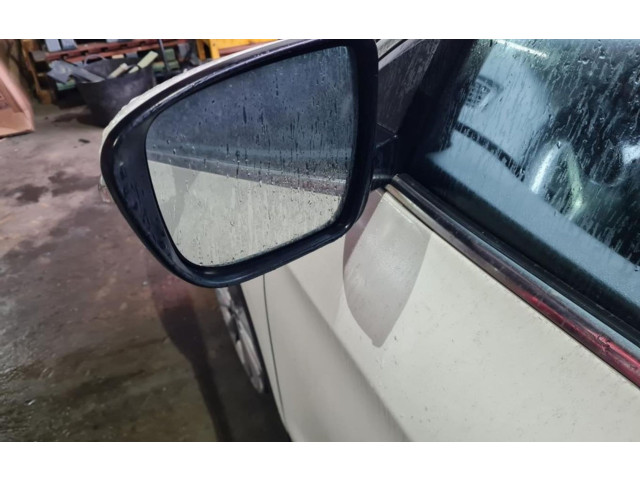 Zpětné zrcátko  Nissan Qashqai 2014    