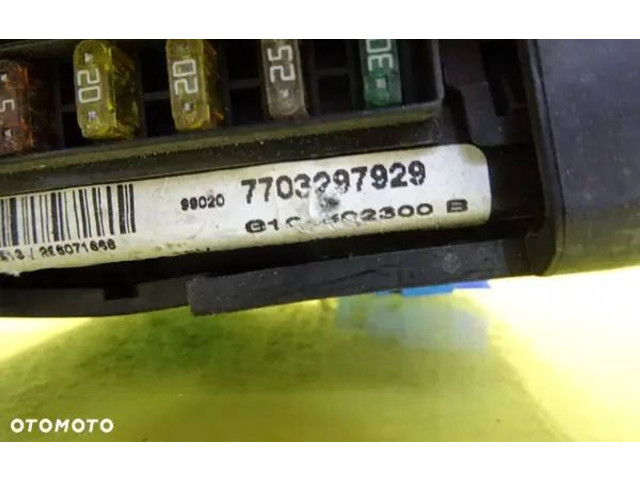 Vstřikovač 7703297929, 7703397911   Renault Scenic I     