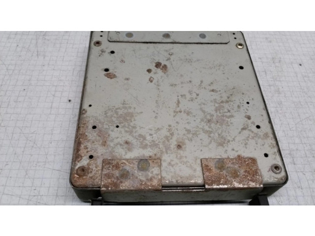 Блок управления двигателя MD332302   Mitsubishi Space Runner